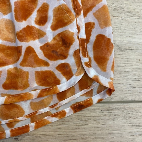 SMYM | Buoy Boxer | Chiffon Giraffe Shorts - Picture 4 of 13